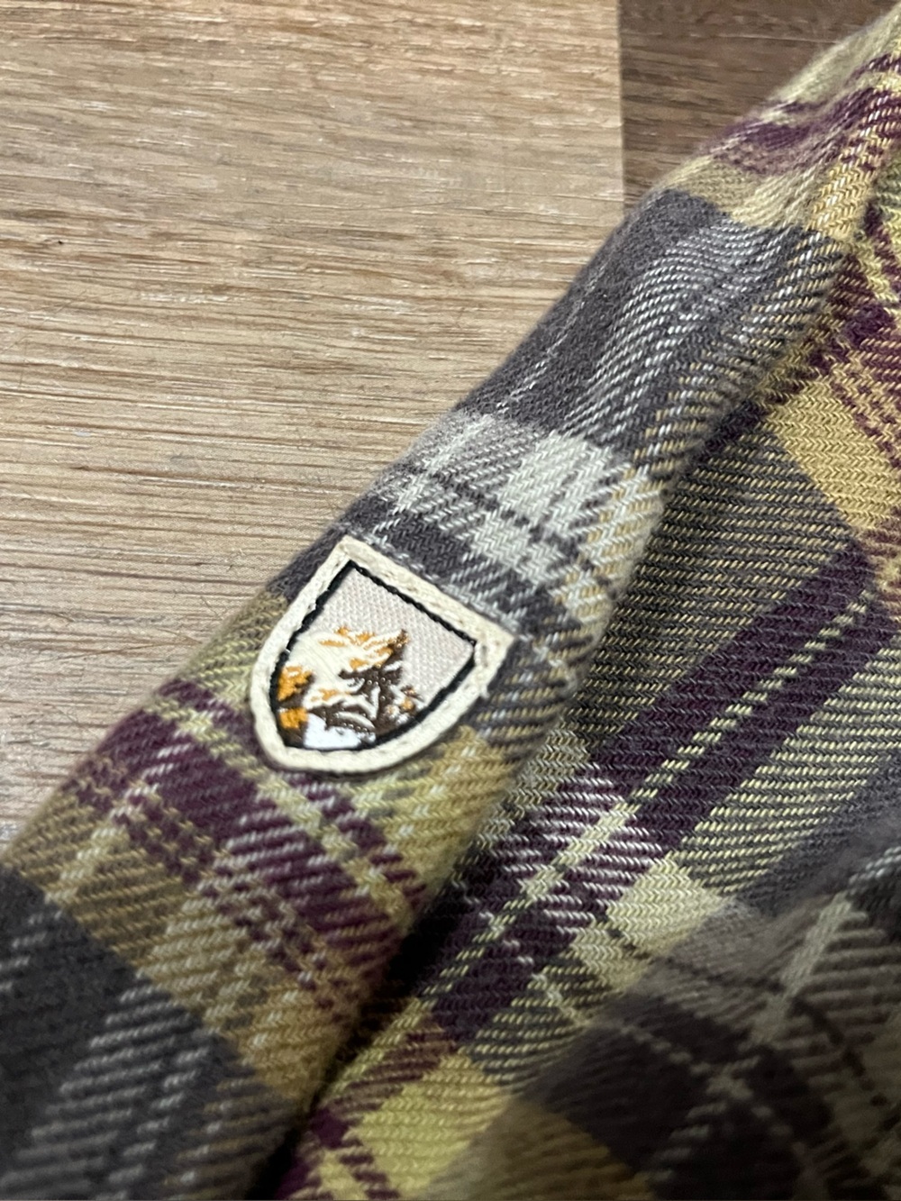 KÜHL Fugitive Flannel Shirt | Men’s Medium | Button Down | Outdoor - Picture 8 of 10